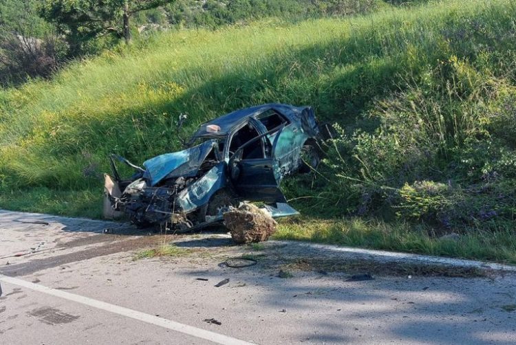Prometna nesreća kod Posušja: Stariji maloljetnik životno ugrožen, drugi lakše ozlijeđen