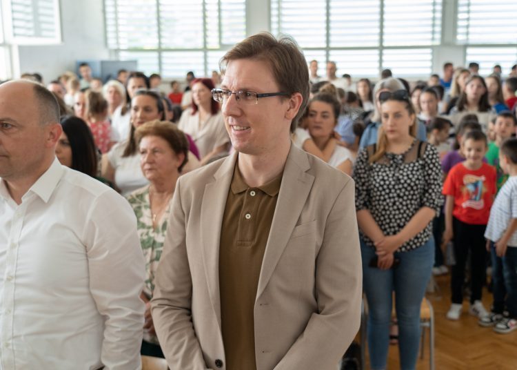 Osnovna škola Kočerin proslavila svoj dan!