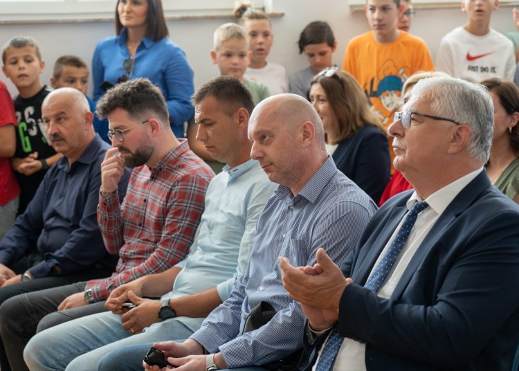 Osnovna škola Kočerin proslavila svoj dan!