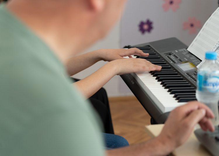 Osnovna škola Kočerin proslavila svoj dan!