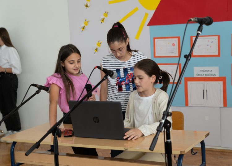 Osnovna škola Kočerin proslavila svoj dan!