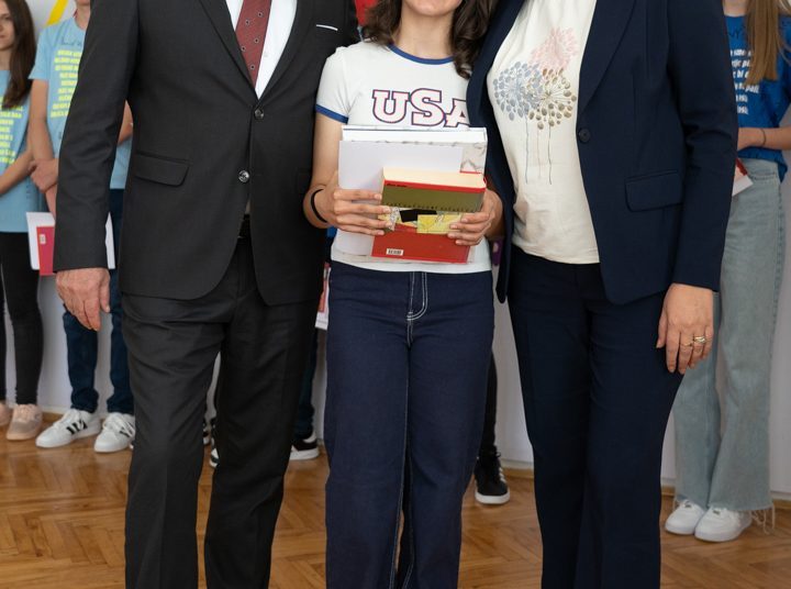 Osnovna škola Kočerin proslavila svoj dan!