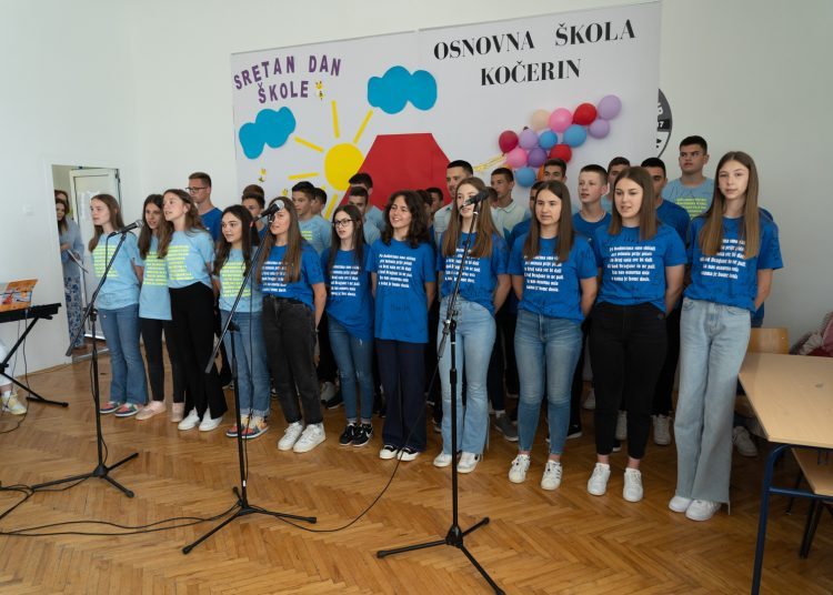 Osnovna škola Kočerin proslavila svoj dan!