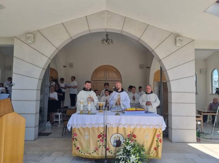 Proslavljen blagdan svetog Ante na Uzarićima