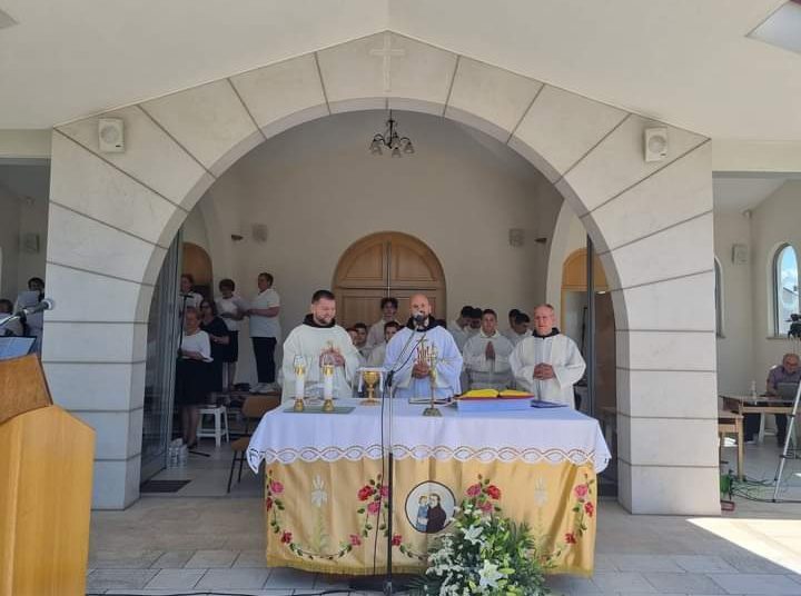 Proslavljen blagdan svetog Ante na Uzarićima