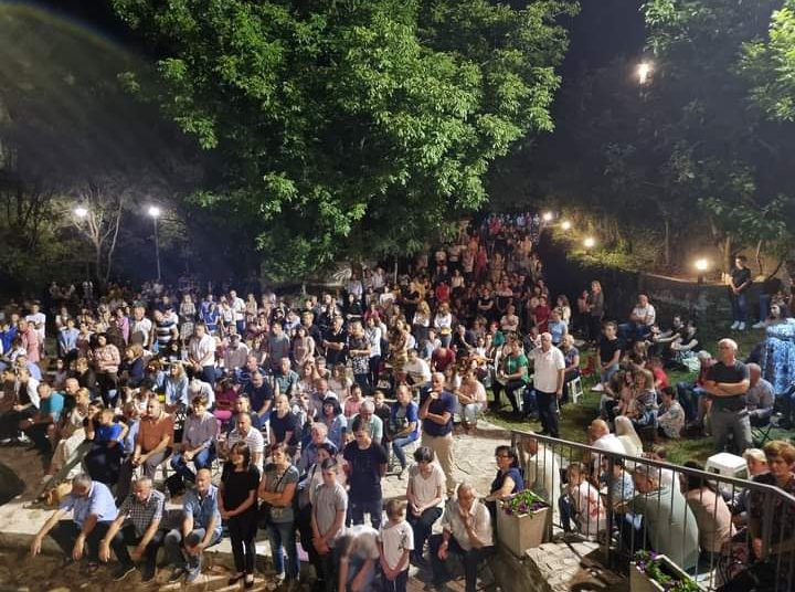 Veliki broj vjernika na uočnici sv. Ivana Krstitelja u Knešpolju