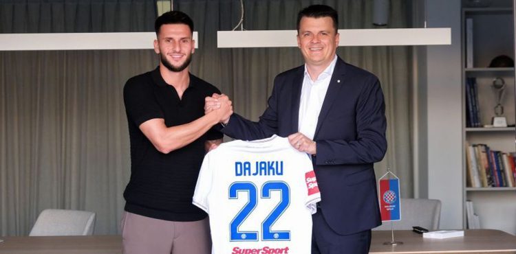 Leon Dajaku novi igrač Hajduka, potpisao je s Bijelima do ljeta 2027.
