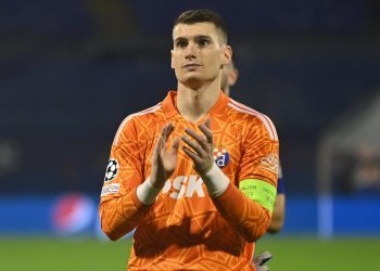 Fiorentina poslala ponudu za Livakovića