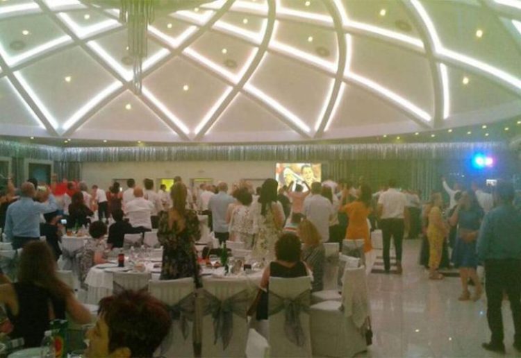 Samo u hercegovačkim svatovima: Hvatanje buketa i kravate podigli na novu razinu