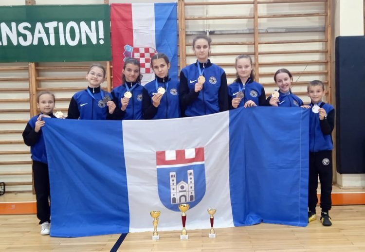 Devet medalja za kočerinske ”Poskoke”