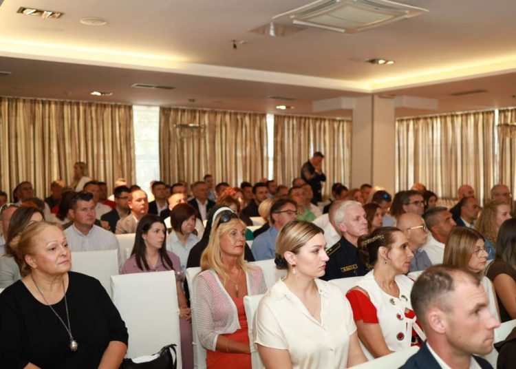 Široki Brijeg: Svečanost uručivanja Ugovora o financiranju u sklopu Programa prekogranične suradnje između Republike Hrvatske i BiH