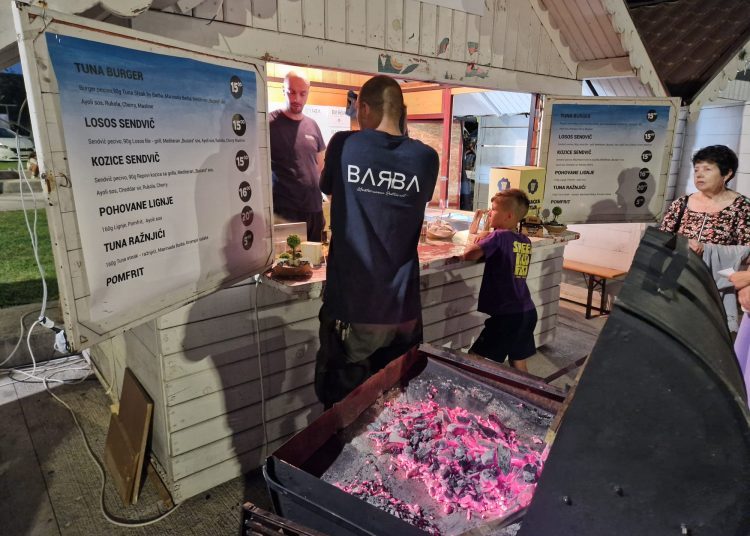 Započelo četvrto izdanje Street Food Festa