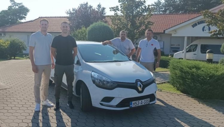 Udruga ‘Otac’ donirala automobil Domu ‘Marija – Naša Nada’