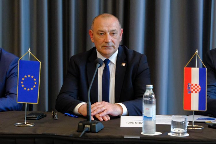 Medved: Od danas više od 63 tisuće hrvatskih branitelja i pripadnika HVO-a imaju veće mirovine
