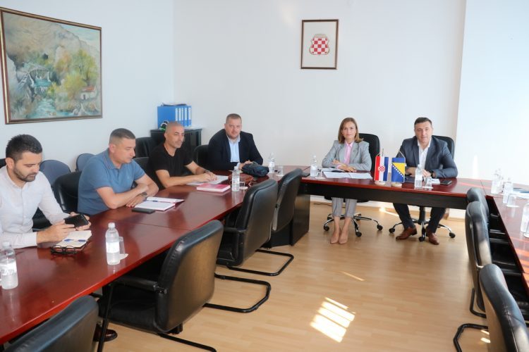 ŽZH: Održan radni sastanak na temu trenutno važećeg zakonskog rješenja o privremenoj zabrani raspolaganja državnom imovinom