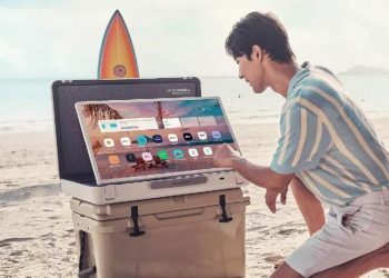 LG ima pametni televizor koji u tren oka postaje – kofer