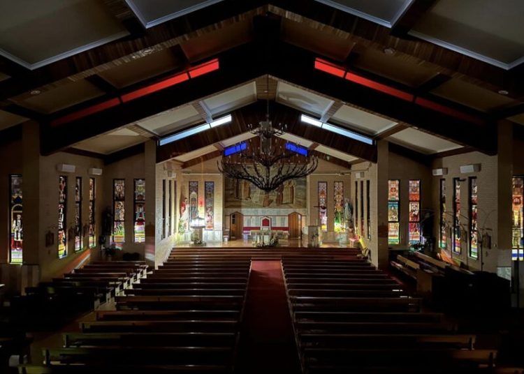 Crkva Svetog Nikole Tavelića u Sydneyu od sada sjaji i noću u hrvatskim bojama