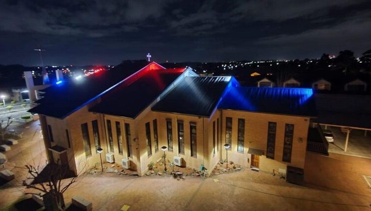 Crkva Svetog Nikole Tavelića u Sydneyu od sada sjaji i noću u hrvatskim bojama