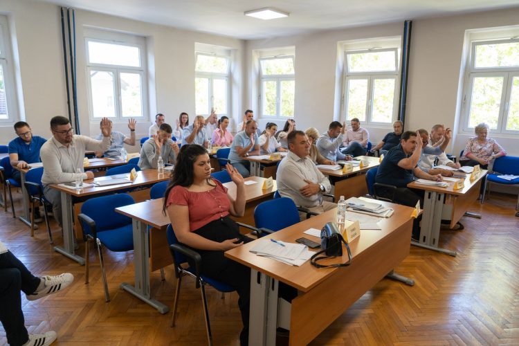 Široki Brijeg: Izabrani članovi Nadzornih i Upravnih odbora gradskih poduzeća i ustanova