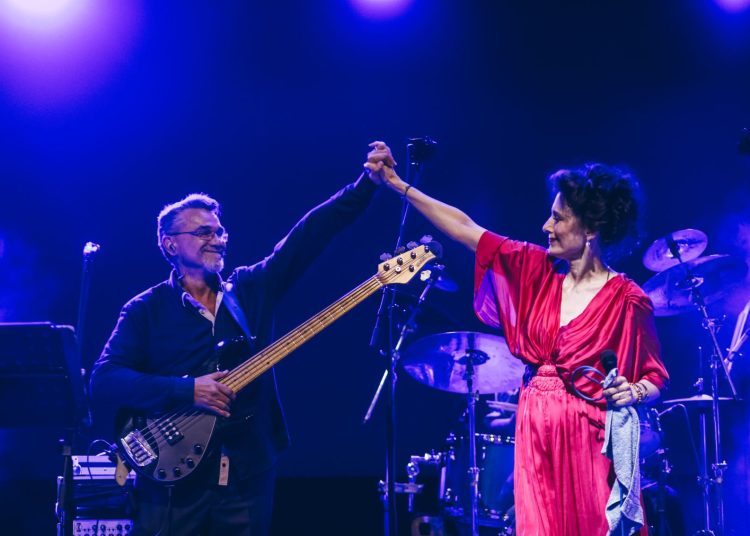 Doris Dragović  na krcatom Kantarevcu priredila glazbeni spektakl u Mostaru