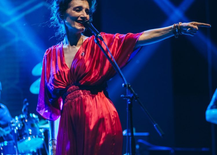 Doris Dragović  na krcatom Kantarevcu priredila glazbeni spektakl u Mostaru