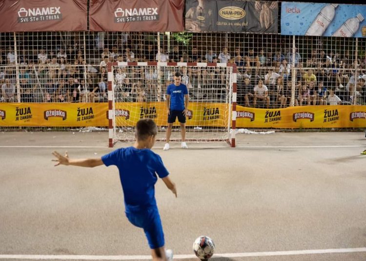 Pogledajte kako je bilo na druženju igrača Širokog s navijačima u Klancu