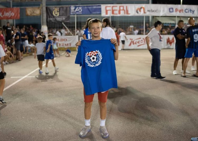 Pogledajte kako je bilo na druženju igrača Širokog s navijačima u Klancu