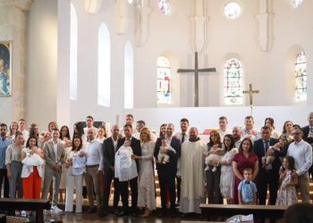 Široki Brijeg: Četrnaest krštenja u jednom danu