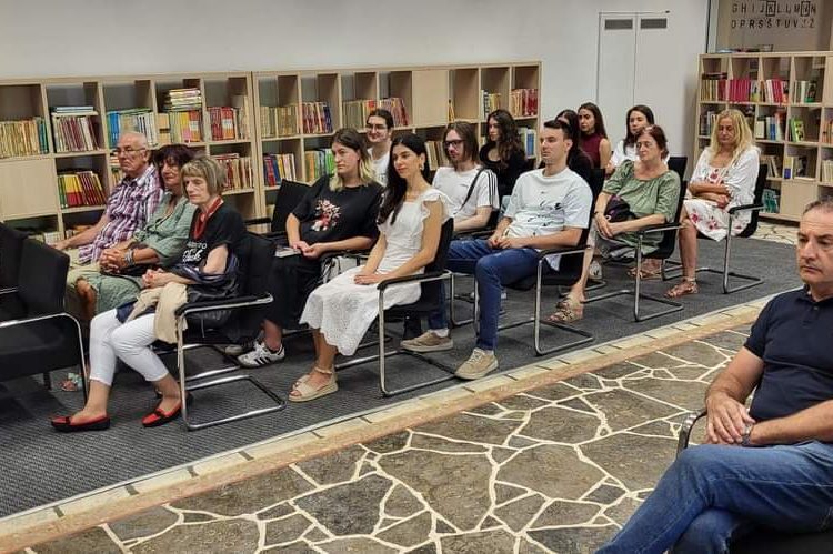 Prvi roman Zvonimira Mandića pod nazivom “Šapat oštrice boje plamena” predstavljen u Širokom Brijegu