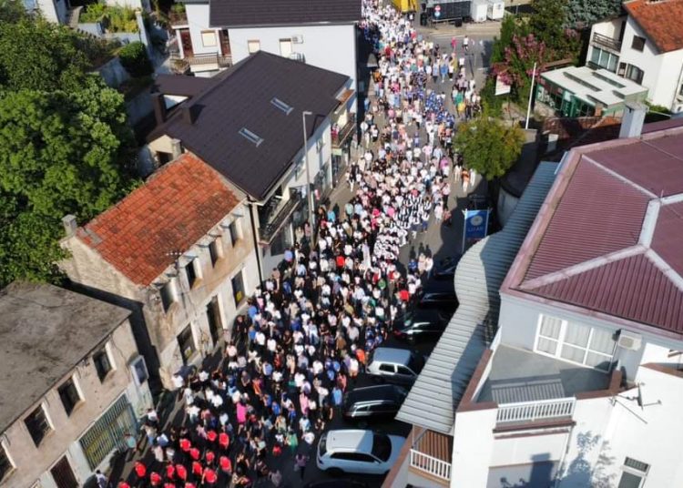 Široki Brijeg: Mnoštvo vjernika na Uočnici Velikoj Gospi