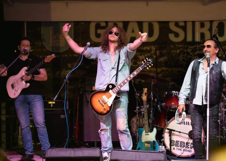 Željko Bebek i klapa Grga napravili feštu u Širokom Brijegu za Gospojinu