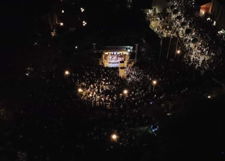 Željko Bebek i klapa Grga napravili feštu u Širokom Brijegu za Gospojinu