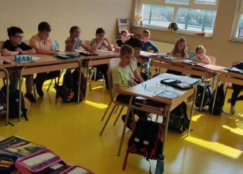 Općina Posušje osigurala besplatan školski pribor za učenike 1. razreda