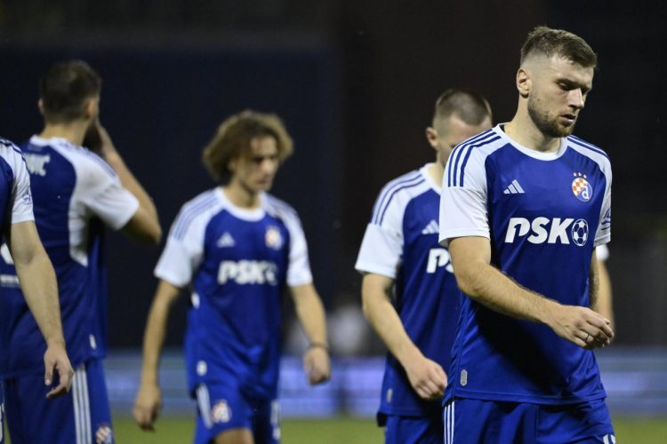 Dinamo poražen od AEK-a na Maksimiru