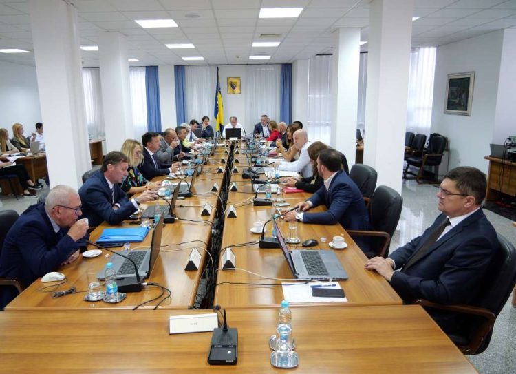 Vlada FBiH utvrdila maksimalne visine marži za pojedine osnovne životne namirnice