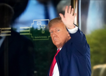 Trumpovi odvjetnici zatražili suđenje u travnju 2026.