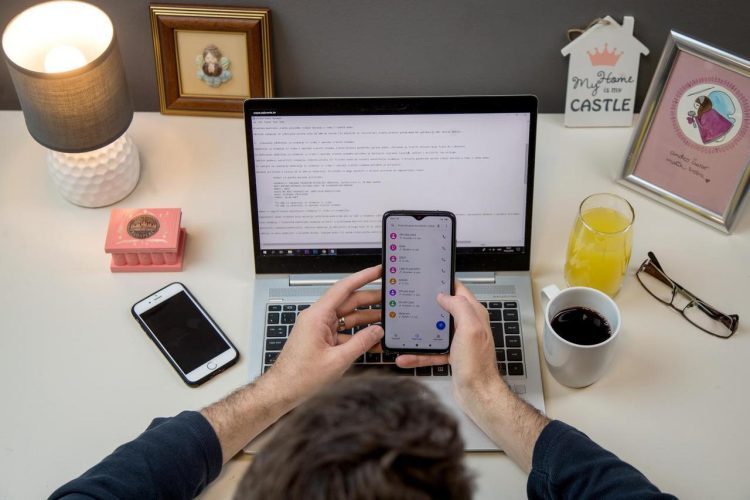 Raste broj oglasa u kojima se traže radnici koji bi radili od kuće