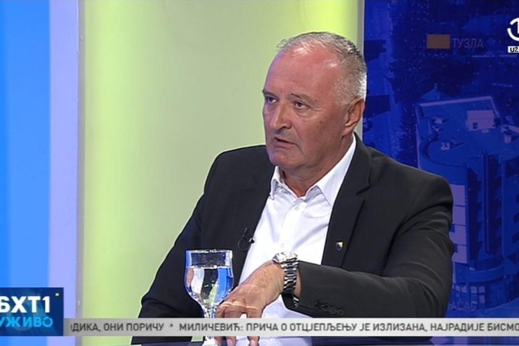 Helez: Imamo obaveštajne podatke da Dodik priprema bijeg iz BiH