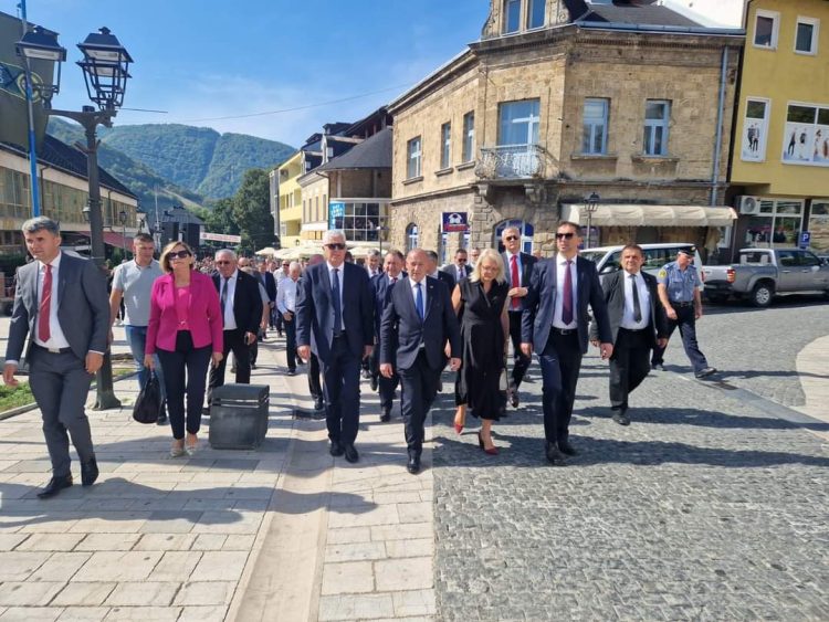 Svečano obilježena 28. obljetnica vojno-redarstvene operacije “Maestral” i oslobođenje kraljevskog grada Jajca