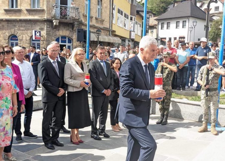 Svečano obilježena 28. obljetnica vojno-redarstvene operacije “Maestral” i oslobođenje kraljevskog grada Jajca