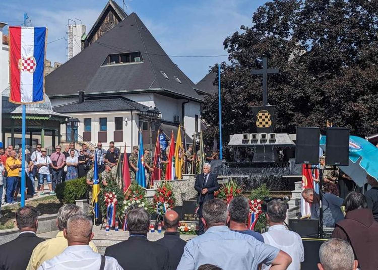 Svečano obilježena 28. obljetnica vojno-redarstvene operacije “Maestral” i oslobođenje kraljevskog grada Jajca