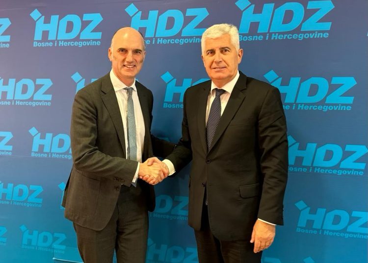 Čović razgovarao s državnim ministrom Ujedinjenog Kraljevstva za Europu i Sjevernu Ameriku Leom Dochertyjem