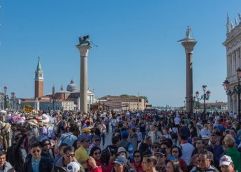 Venecija će na proljeće turistima naplaćivati ulaz u grad