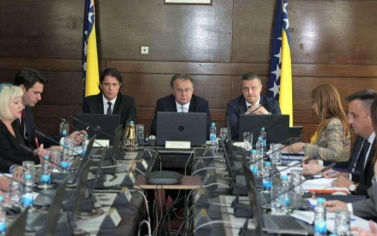 Mijatović: Od 1. siječnja 2024. godine minimalna plaća u Federaciji 1000 KM