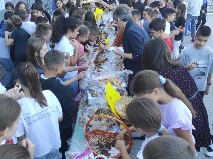 Škole u Širokom Brijegu svečano obilježile Dane kruha (FOTO)