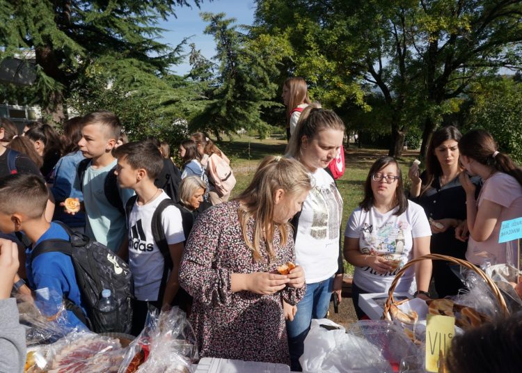 Škole u Širokom Brijegu svečano obilježile Dane kruha (FOTO)