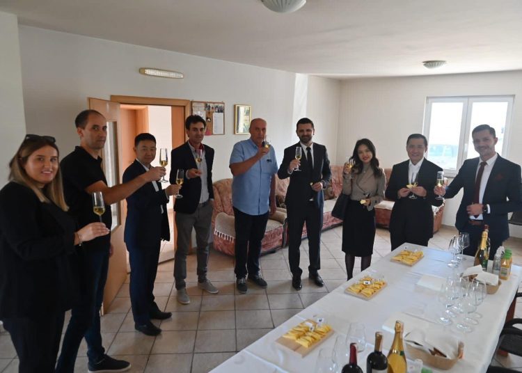 Kineski veleposlanik u BiH posjetio općinu Posušje