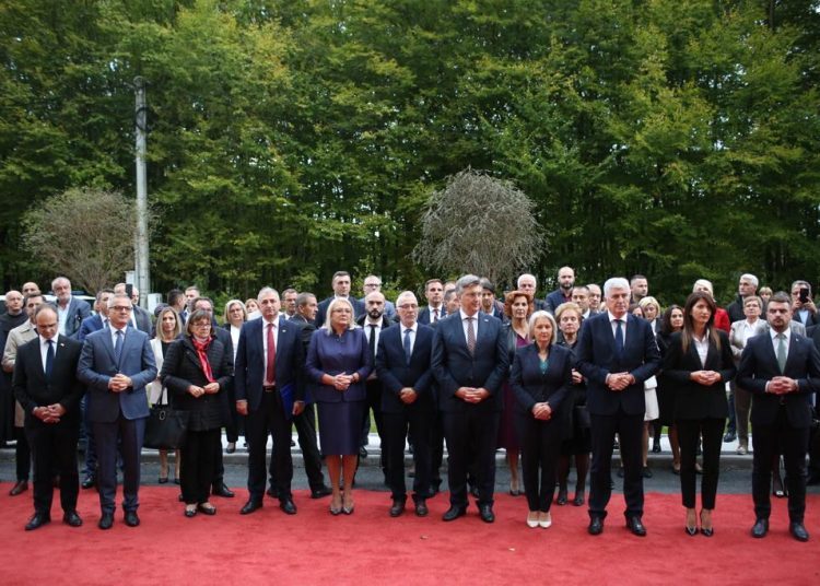 Svečano otvoren Pastoralno-socijalni centar “Sv. Josip” u Lugu kod Kiseljaka