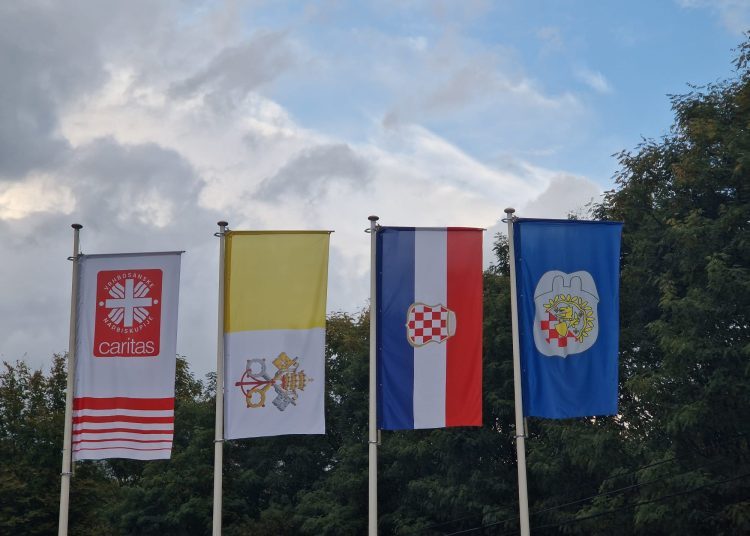 Svečano otvoren Pastoralno-socijalni centar “Sv. Josip” u Lugu kod Kiseljaka