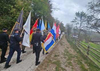 Zašto je zeničkom MUP-u zasmetala pjesma “Lijepa li si” koja je otpjevana na Bobovcu?